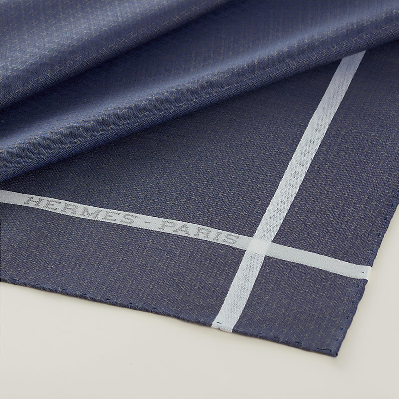 未使用タグ付　エルメス　ハンカチーフ　シャカード　Hレリーフ　ホワイト ハンカチーフ ジャカード 《Hレリーフ》 | Hermès - エルメス